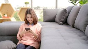 Hanya Lewat Gadget, Bisnis Online Tanpa Modal yang Menjanjikan untuk Pelajar